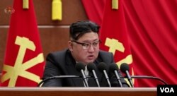 지난해 12월 김정은 북한 국무위원장이 조선노동당 제9차 전원회의 중 발언하고 있다. (화면출처: 조선중앙TV 캡쳐)