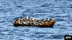 Kwale-kwale dauke da bakin haure 