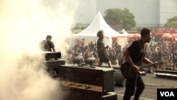 Indonesian heavy metal band Sisi Selatan performed songs about love and social activism. (Dave Grunebaum/VOA)