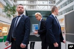 Gert Vilders na glasanju u Hagu (Foto: AP/Mike Corder, File)