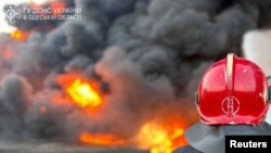 UKRAINE: Ma’aikata Na Kashe Gobara