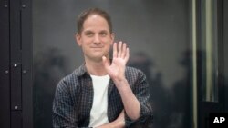 ARHIVA - Novinar Vol strit žurnala Evan Gerškovič (Foto: AP/Alexander Zemlianichenko)