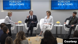 美国国务院全球接触中心（GEC）特使和协调员詹姆斯·鲁宾（James Rubin）在美国外交关系协会发表讲话（画面来源：美国外交关系协会Council on Foreign Relations视频截图）