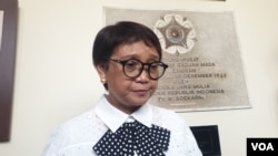 Menlu RI Retno Marsudi saat ditemui VOA di UGM, Yogyakarta (3/6) (Yudha/VOA).