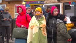 តួនាទី​ប៉ូឡូញ​ក្នុង​សង្គ្រាម​នៅ​អ៊ុយក្រែន៖ ជន​ភៀសខ្លួន​ចូល​ សព្វាវុធ​ចេញ