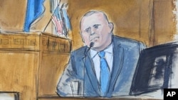 FILE - Gary Farro, a private client adviser who previously worked at First Republic Bank, testifies on the witness stand in Manhattan criminal court in New York, April 26, 2024.