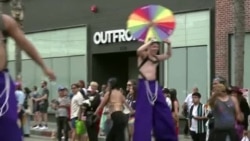 Imigrantski gej parovi nalaze podršku u američkoj LBGTQ zajednici 