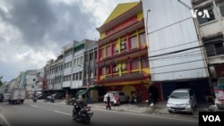 印尼雅加达的老子清真寺 (美国之音/乌塔玛)