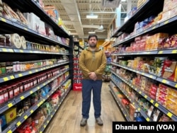 Nadim Azimi, pemilik Halal Depot yang beroperasi di Falls Church, Virginia sejak Januari 2024 lalu (dok: VOA)