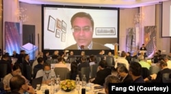 美国哈佛大学甘乃迪政府学院教授拉纳・米特(Rana Mitter)（美国之音特约记者方琦摄影）。