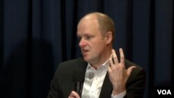 Chris Meserole, director of Brookings Artificial Intelligence and Emerging Technology Initiative, speaks at a digital currency event in Washington, Sept. 27, 2023. (VOA)