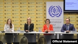 Učesnici konferencije na kojoj su predstavljeni rezultati Anketnog istraživanja o zloupotrebi dečjeg rada u Srbiji, u Medija centru u Beogradu, 12. juna 2023. (Foto: Medija Centar Beograd)