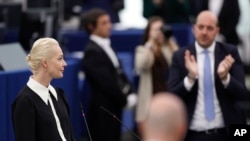 У виступі в Європейському парламенті Юлія Навальна назвала російську війну проти України "віроломною і підлою". Страсбург 28 лютого 2024 р.