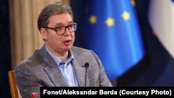 Predsednik Srbije Aleksandar Vučić tokom obraćanja medijima (Fonet/Aleksandar Barda)