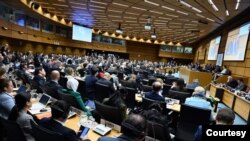 "Негайно вивести весь несанкціонований військовий та інший персонал з української АЕС і негайно повернути станцію під повний контроль компетентних органів України" вимагає від Росії резолюція МАГАТЕ. 