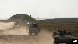 Izraelska vojska na putu ka Gazi (Foto: AP/Ohad Zwigenberg)