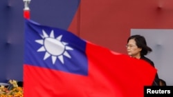 台湾总统蔡英文在台北出席双十节典礼并发表演讲。（2023年10月10日）