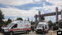 土耳其首都安卡拉郊外国营机械与化学工业公司的救援现场。（2023年6月10日）