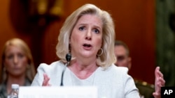 Menteri Angkatan Darat Christine Wormuth berbicara di hadapan anggota Senat AS di Gedung Capitol, Washington, pada 2 Mei 2023. (Foto: AP/Andrew Harnik)