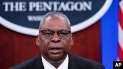 로이드 오스틴 미 국방장관이 22일 17차 우크라이나 국방연락그룹(UDCG) 화상회의에서 발언하고 있다.