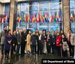 미 국무부의 줄리 터너 북한한인권특사와 백악관 아시안 정책 담당자 및 인권 담당자들이 지난해 11월 워싱턴 국무부 청사에서 미국 내 한인 이산가족들과 만났다.