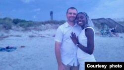 Bishara da angonta James