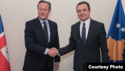 Dejvid Kameron i Aljbin Kurti na sastanku u Prištini (Foto: Vlada Kosova)