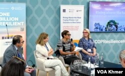 វាគ្មិនកំពុងថ្លែងក្នុងកិច្ចពិភាក្សាមួយស្តីពីការកើនឡើងពីលើកម្តៅ ក្នុងសន្និសីទស្តីពីការប្រែប្រួលអាកាសធាតុរបស់អង្គការសហប្រជាជាតិ ឬ COP28 នៅទីក្រុងឌូបៃ ប្រទេសអេមីរ៉ាតអារ៉ាប់រួម កាលពីថ្ងៃទី៤ ខែធ្នូ ឆ្នាំ២០២៣។ (កាន់ វិច្ឆិកា/វីអូអេ)