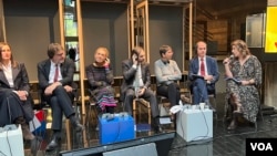 Skup u Narodnoj biblioteci Srbije kojim je obeležen početak kampanje UN "16 dana aktivizma protiv rodno zasnovanog nasilja" (foto: Rade Ranković)