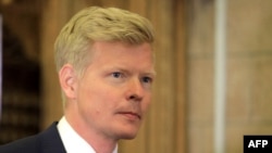 FILE - Utusan khusus PBB Hans Grundberg di ibu kota Yaman, Sanaa, 8 Juni 2022. (Alaa Mohammad / AFP)