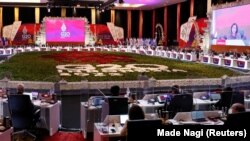 Para Menteri Keuangan, Gubernur Bank Sentral dan pimpinan delegasi G20 menghadiri Pertemuan Menteri Keuangan dan Gubernur Bank Sentral G20 di Nusa Dua, Bali, 15 Juli 2022. (Foto: Made Nagi via REUTERS)