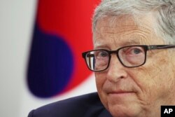 Pendiri Microsoft Corp Bill Gates menghadiri pertemuan dengan Ketua Majelis Nasional Korea Selatan Kim Jin-pyo di Majelis Nasional di Seoul, Korea Selatan, Selasa, 16 Agustus 2022. (Kim Hong-ji/Pool Photo via AP)