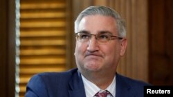 资料照- 美国印第安纳州州长、共和党人埃瑞克·霍尔科姆（Eric Holcomb;侯康安）星期日（8月21日）访问台湾。