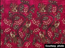 Batik Motif Mencari Kutu Merek Bersuka Ria asal Jakarta (foto: courtesy).