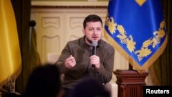 Ukrajinski predsednik Volorimir Zelenski na konferenciji za novinare u Kijevu, 12. marta 2022. .