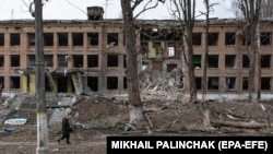 Completely destroyed lyceum building after a Russian rocket attacked the small city of Vasylkiv not far from Kyiv, Ukraine, March 7, 2022. (Mikhail Palinchak/EPA-EFE)
