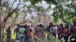 Wasu da suka halarci jana'izar