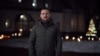 Presiden Ukraina Volodymyr Zelenskyy dalam pidato video kepada warga Ukraina yang merayakan Natal di bulan Desember. Kebanyakan orang Ukraina beragama Kristen Ortodoks dan merayakannya pada awal Januari.