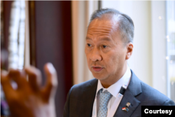 Menperin Agus Gumiwang Kartasasmita mengatakan pemerintah akan memberikan insentif bagi pembeli kendaraan listrik yang diproduksi di Indonesia (Biro Setpres)