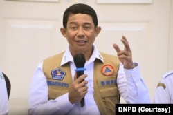 Letjen TNI Suharyanto saat memberikan keterangan pers di Kantor Bupati Cianjur, Jawa Barat, Rabu (23/11). (Foto: Courtesy/BNPB)