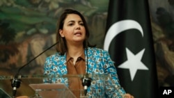 Jedna od nagrađenih dobitnica, libijska ministarka inostranih poslova Nadžla Manguš na konferenciji za mediju u Moski, 19. avgusta 2021. (Foto: AP/Maxim Shipenkov)