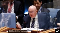 ARHIVA: Vasilij Nebenzja, ambasador Rusije u UN na sednici u Njujorku 18. marta 2022. 