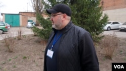 Valeriy Dyakiv, director of a reception facility sheltering about 300 evacuees in the central Ukrainian town of Vinnytsia. (Jamie Dettmer/VOA)