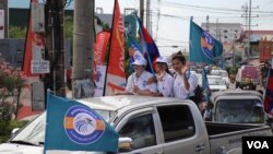 រូបឯកសារ៖ ទិដ្ឋភាពទូទៅនៃ​យុទ្ធនាការ​ឃោសនា​បោះឆ្នោត​ឃុំសង្កាត់​របស់​គណបក្ស​កម្ពុជា​និយម​ ដែល​ដឹកនាំ​ដោយ លោក យ៉ែម បុញ្ញឫទ្ធិ អតីត​តំណាងរាស្ត្រ​គណបក្ស​សង្គ្រោះ​ជាតិ និង​ជា​ប្រធាន​បក្ស​កម្ពុជា​និយម នៅសង្កាត់​បឹងទំពន់​ទី២ រាជធានី​ភ្នំពេញ ថ្ងៃទី២៩ ខែឧសភា ឆ្នាំ២០២២។ (លាស់ លីបលីប/វីអូអេ)