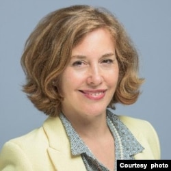 法国外贸银行现派驻台北的亚太区首席经济学家艾西亚(Alicia Garcia Herrero)