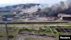 乌克兰马里乌波尔的亚速钢铁厂遭轰炸。（2022年5月5日）