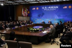 កិច្ចប្រជុំកំពូលពិសេសអាមេរិក-អាស៊ានដើម្បីរំលឹកខួប ៤៥ ឆ្នាំនៃទំនាក់ទំនងរវាងលោកប្រធានាធិបតីសហរដ្ឋអាមេរិក Joe Biden និងមេដឹកនាំអាស៊ាន នៅក្រសួងការបរទេសអាមេរិក ក្នុងរដ្ឋធានីវ៉ាស៊ីនតោន ថ្ងៃទី ១៣ ខែឧសភា ឆ្នាំ ២០២២។