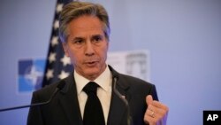 រូបឯកសារ៖ រដ្ឋមន្ត្រី​ការបរទេស​សហរដ្ឋ​អាមេរិក​លោក Antony Blinken ថ្លែង​នៅ​ក្នុង​សន្និសីទ​សារព័ត៌មាន​ជាមួយ​អង្គការ​អូតង់​នៅ​ទី​ក្រុង​ប៊ុយការ៉េស ប្រទេស​រូម៉ានី កាល​ពី​ថ្ងៃ​ទី​៣០ ខែ​វិច្ឆិកា ឆ្នាំ​២០២២។