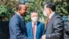 PM Ethiopia Abiy Ahmed (kiri) menerima kunjungan Menlu China, Qin Gang di Addis Ababa, Ethiopia Rabu (11/1). 