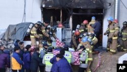 'Yan Kwana-Kwana A Asibitin Da Gobara ta tashi